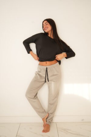 pants color gris